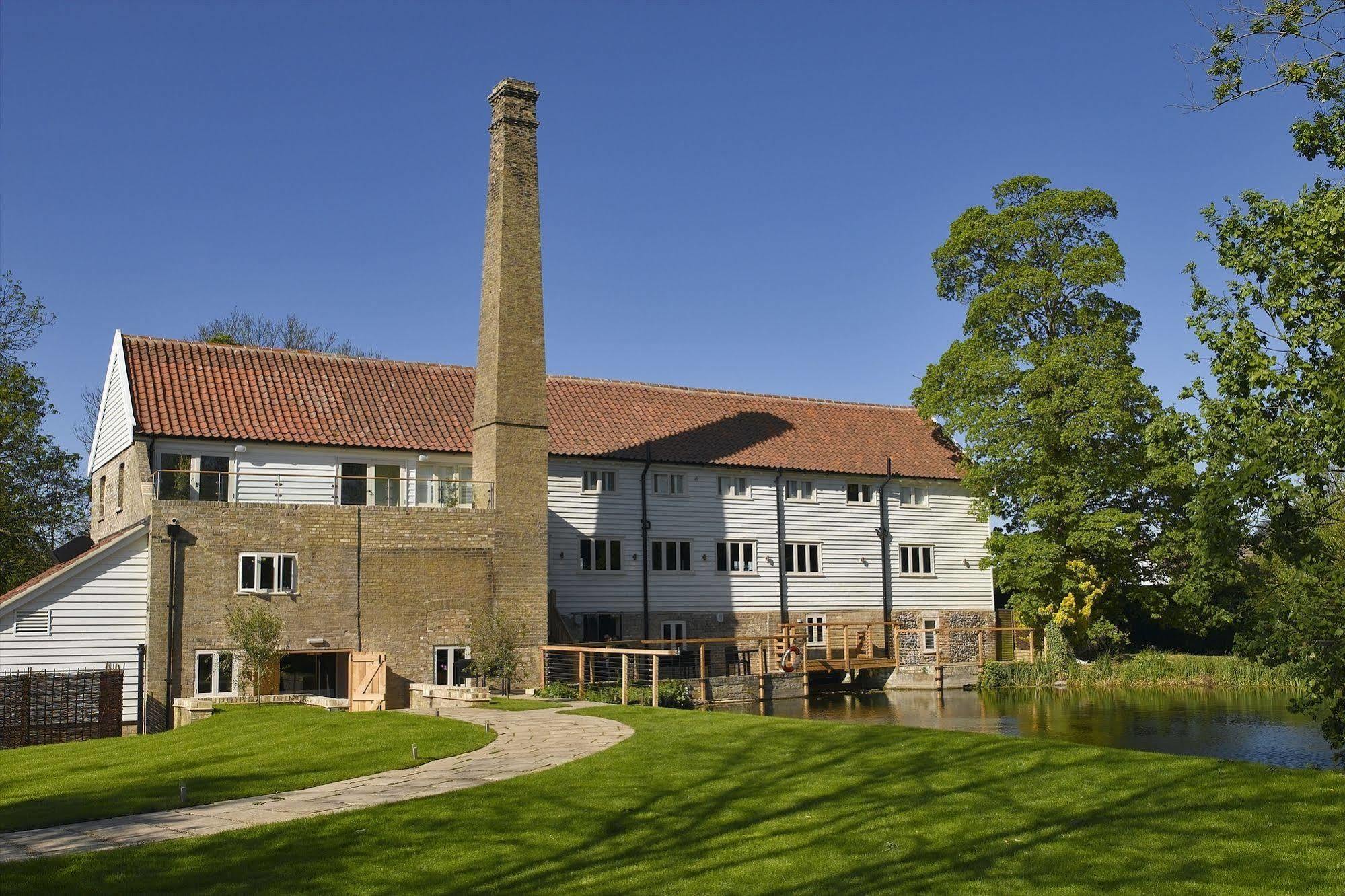 Tuddenham Mill Luxury Hotel Exterior photo